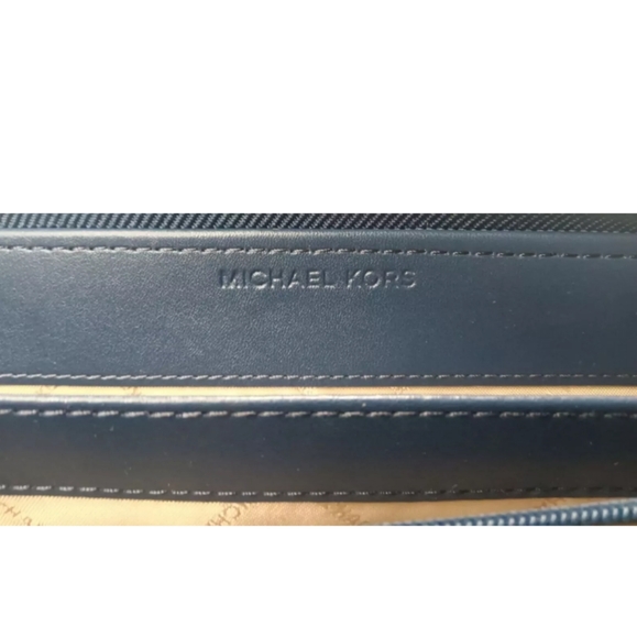 Michael Kors Jet Set Travel Large Pebbled Leather Wristlet Navy Blue MSRP $275 - Picture 8 of 9